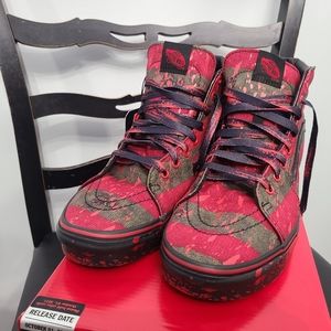 LIMITED: NIB Vans 10.5 Nightmare on Elm Street Shoes